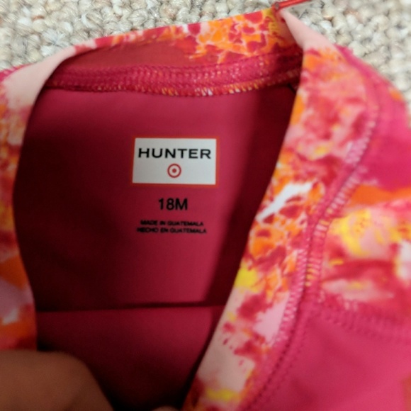New! 🎯Hunter Girl's Rashguard - Picture 3 of 4